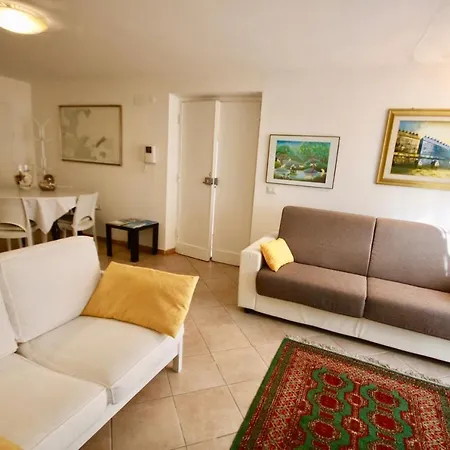 Relaxing And Comforting Semesterbostad